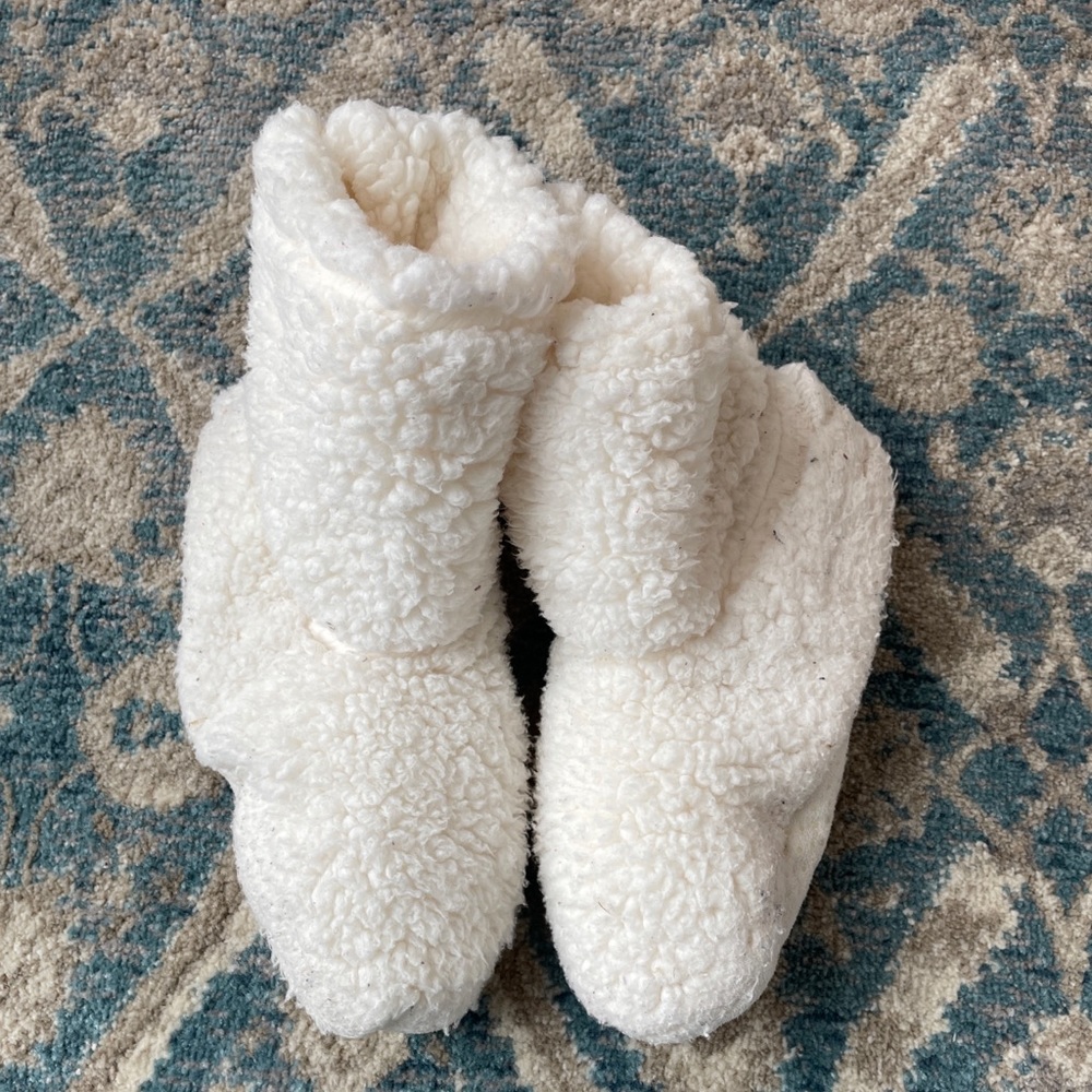 Francesca’s Fleece Slipper Boots